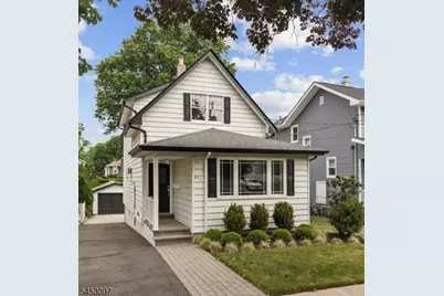 271 Travers Pl, Lyndhurst Township, NJ 07071 - Photo 1