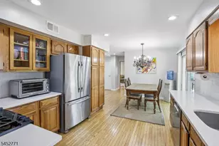 9 Burlington Rd, Livingston, NJ 07039 - Photo 11