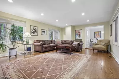 9 Burlington Rd, Livingston, NJ 07039 - Photo 9