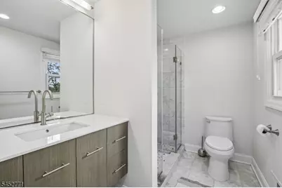 9 Burlington Rd, Livingston, NJ 07039 - Photo 19