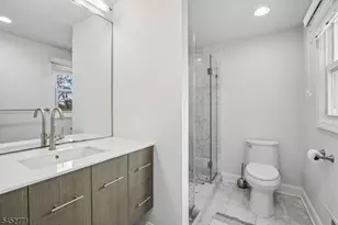 9 Burlington Rd, Livingston, NJ 07039 - Photo 19