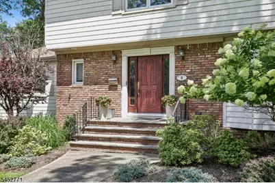 9 Burlington Rd, Livingston, NJ 07039 - Photo 3