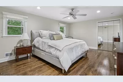 9 Burlington Rd, Livingston, NJ 07039 - Photo 17