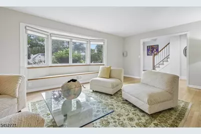 9 Burlington Rd, Livingston, NJ 07039 - Photo 5