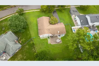 32 Lebed Dr, Franklin Township, NJ 08873 - Photo 29