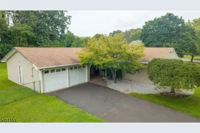 32 Lebed Dr, Franklin Township, NJ 08873 - Photo 19