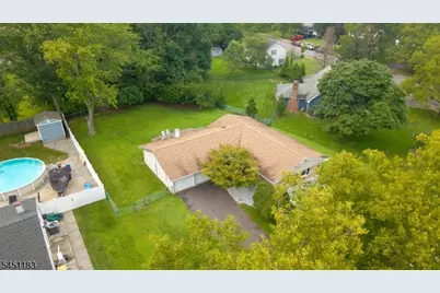 32 Lebed Dr, Franklin Township, NJ 08873 - Photo 25