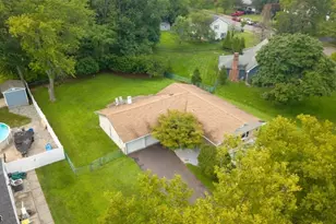 32 Lebed Dr, Franklin Township, NJ 08873 - Photo 25