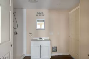 195 Duane St, Orange, NJ 07050 - Photo 5