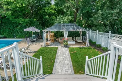 24 Martha Rd, Roseland, NJ 07068 - Photo 45