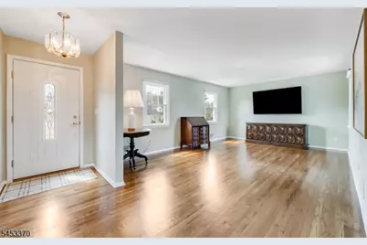 2781 Spruce St, Union Township, NJ 07083 - Photo 9