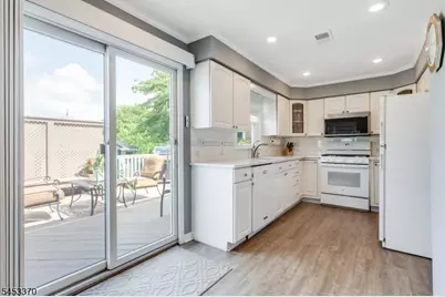 2781 Spruce St, Union Township, NJ 07083 - Photo 15