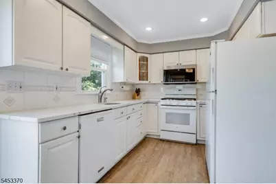 2781 Spruce St, Union Township, NJ 07083 - Photo 17