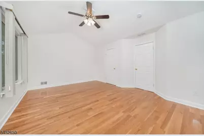 15 Starling Way, Berkeley Heights Township, NJ 07922 - Photo 19