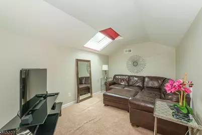 15 Julia Pl, Mount Olive, NJ 07828 - Photo 27