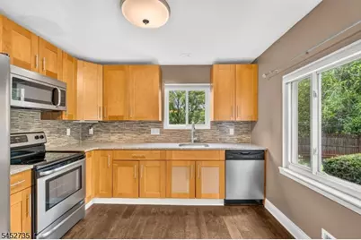 135 Hollow Oak Ct, Hillsborough Township, NJ 08844 - Photo 11