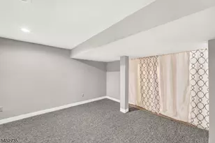 135 Hollow Oak Ct, Hillsborough Township, NJ 08844 - Photo 25