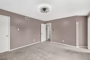 135 Hollow Oak Ct, Hillsborough Township, NJ 08844 - Photo 17