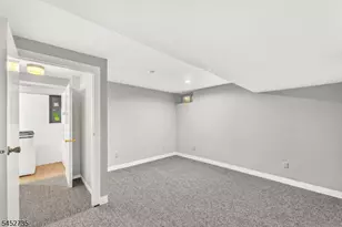 135 Hollow Oak Ct, Hillsborough Township, NJ 08844 - Photo 23