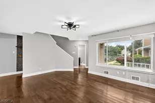 135 Hollow Oak Ct, Hillsborough Township, NJ 08844 - Photo 7