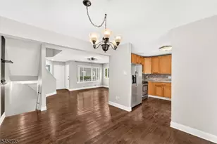 135 Hollow Oak Ct, Hillsborough Township, NJ 08844 - Photo 9