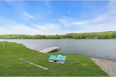 20 Plaza Dr, Hampton Township, NJ 07860 - Photo 5