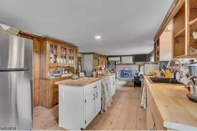 20 Plaza Dr, Hampton Township, NJ 07860 - Photo 1