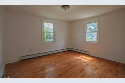 211 Bradford Ave, Linden, NJ 07036 - Photo 3