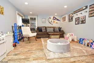 454 Skyline Lake Dr, Ringwood, NJ 07456 - Photo 23