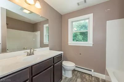 157 Halsey Rd, Hampton Township, NJ 07860 - Photo 19