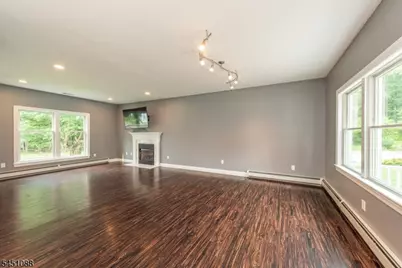 157 Halsey Rd, Hampton Township, NJ 07860 - Photo 5