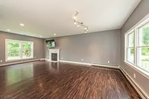 157 Halsey Rd, Hampton Township, NJ 07860 - Photo 5