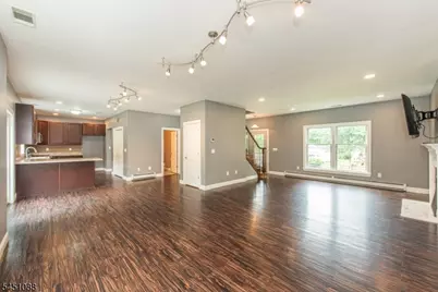 157 Halsey Rd, Hampton Township, NJ 07860 - Photo 7