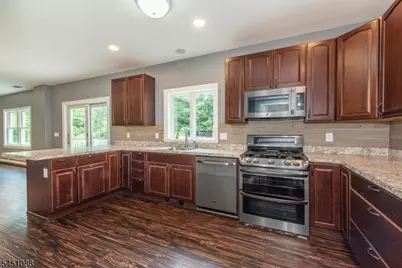 157 Halsey Rd, Hampton Township, NJ 07860 - Photo 9