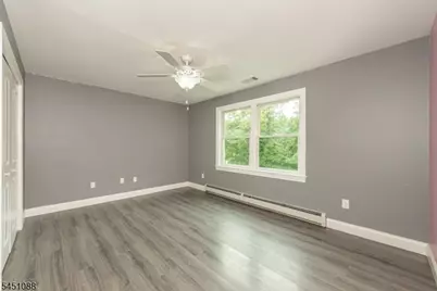 157 Halsey Rd, Hampton Township, NJ 07860 - Photo 17
