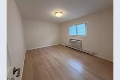 291 Garibaldi Ave, Lodi, NJ 07644 - Photo 5