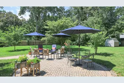 100 Mali Dr, North Plainfield, NJ 07062 - Photo 29