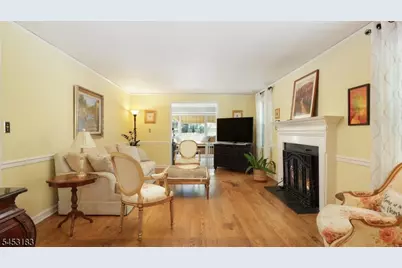 100 Mali Dr, North Plainfield, NJ 07062 - Photo 3