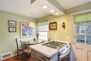 100 Mali Dr, North Plainfield, NJ 07062 - Photo 9