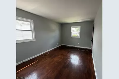 1110 Bower St, Linden, NJ 07036 - Photo 15