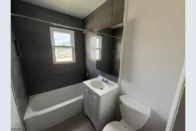 1110 Bower St, Linden, NJ 07036 - Photo 13