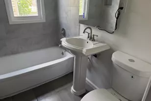 1110 Bower St, Linden, NJ 07036 - Photo 7
