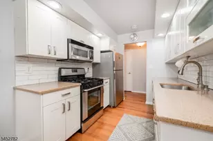 1G Avon Ct, Chatham Township, NJ 07928 - Photo 3