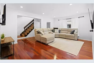 142 Riverbend Dr, North Brunswick Township, NJ 08902 - Photo 3