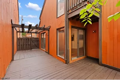142 Riverbend Dr, North Brunswick Township, NJ 08902 - Photo 31