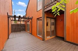 142 Riverbend Dr, North Brunswick Township, NJ 08902 - Photo 31