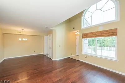 8 Ashley Court #8, Bedminster Township, NJ 07921 - Photo 3