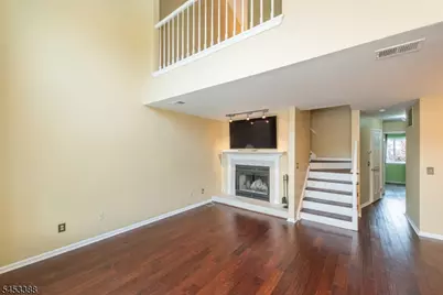 8 Ashley Court #8, Bedminster Township, NJ 07921 - Photo 5