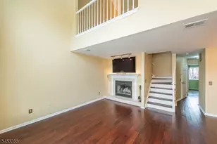 8 Ashley Ct, Bedminster Township, NJ 07921 - Photo 5