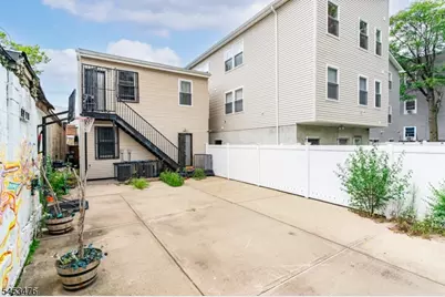 502 S 18th St, Newark, NJ 07103 - Photo 25